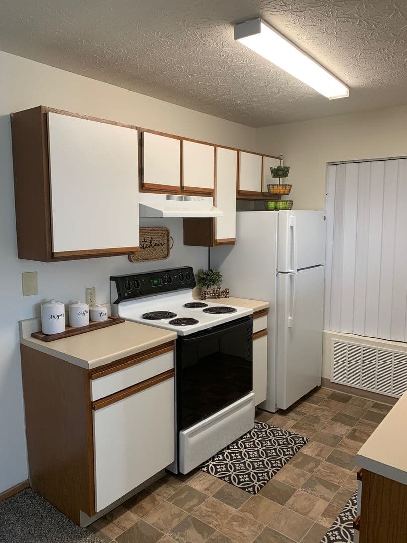 Ashville Apartment: 800 Long Street