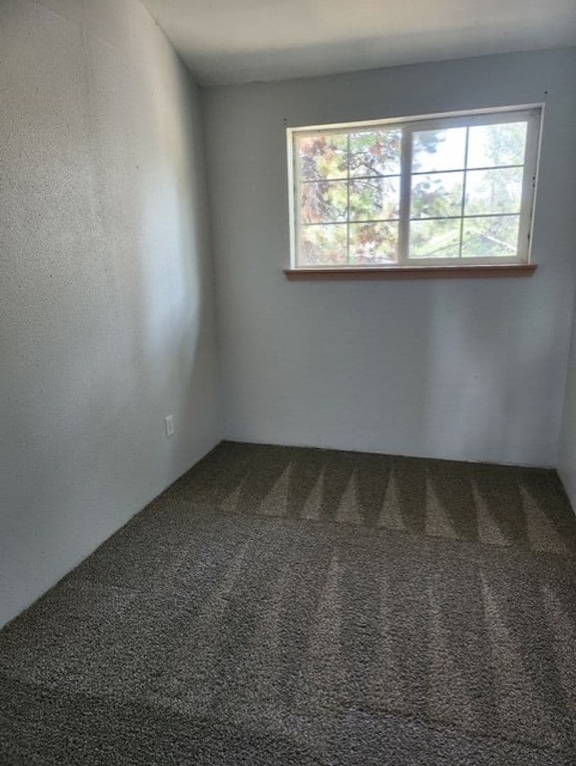 Bend House: 55768 Snow Goose Rd.