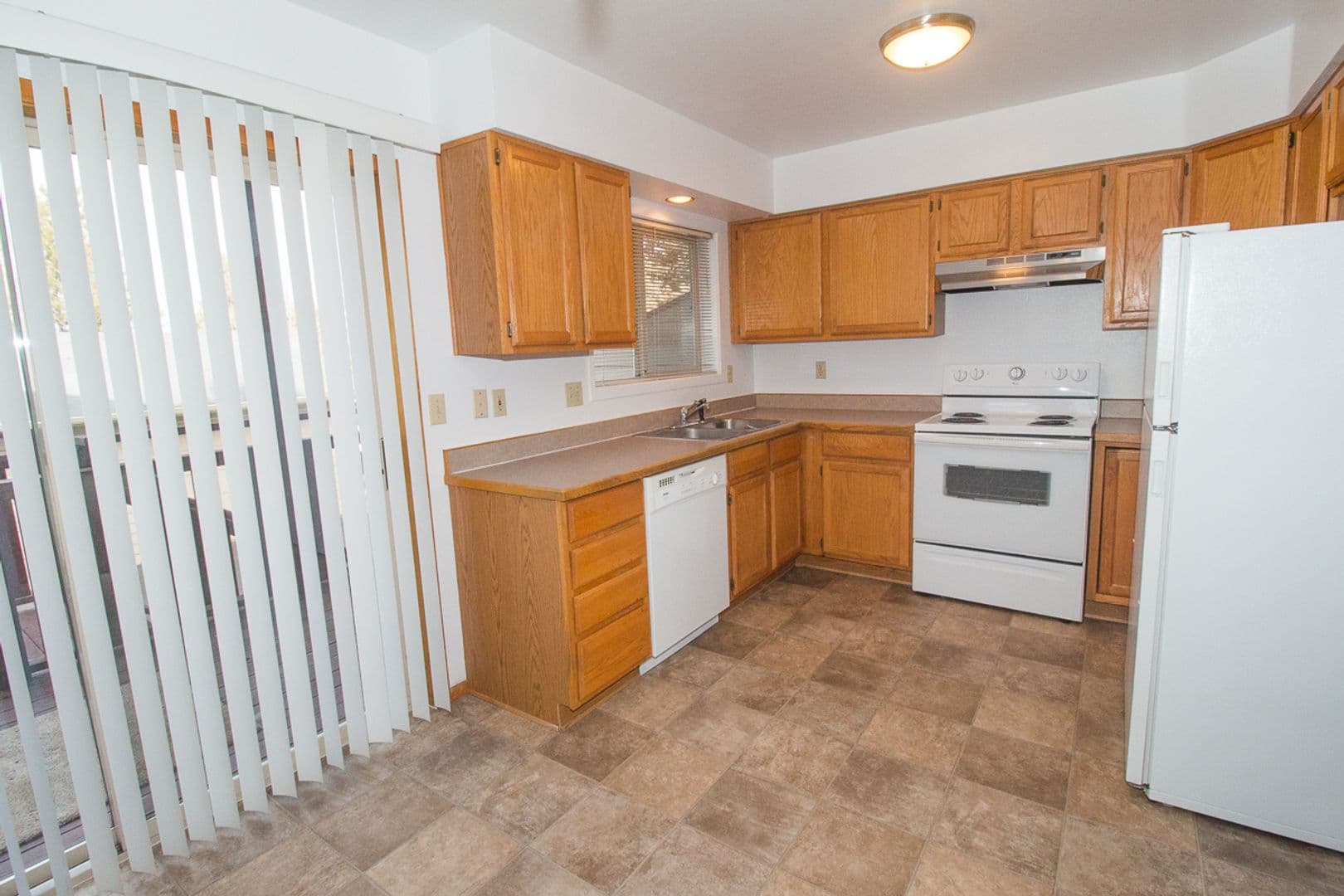Bend Apartment: 2528 NE Conners Avenue
