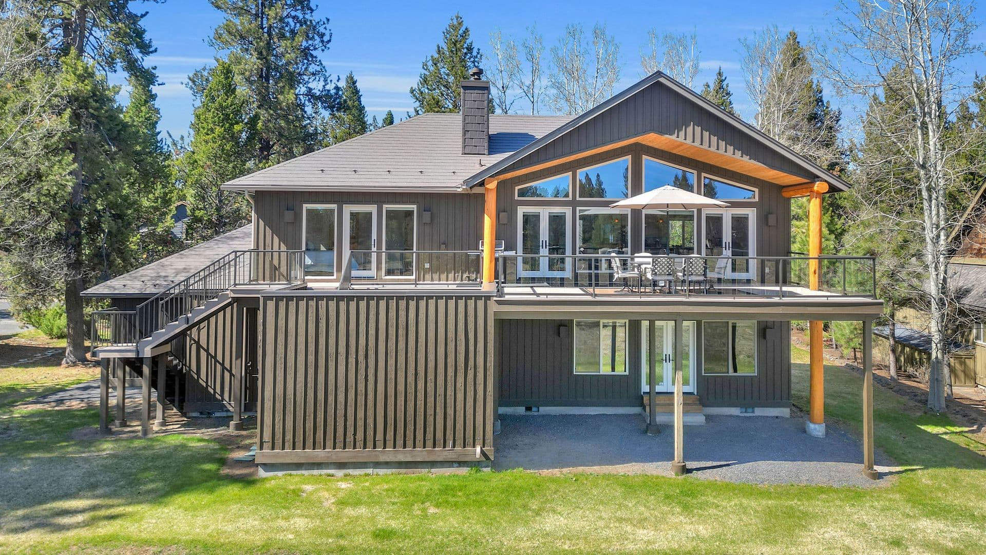 Bend House: 16727 Pony Express