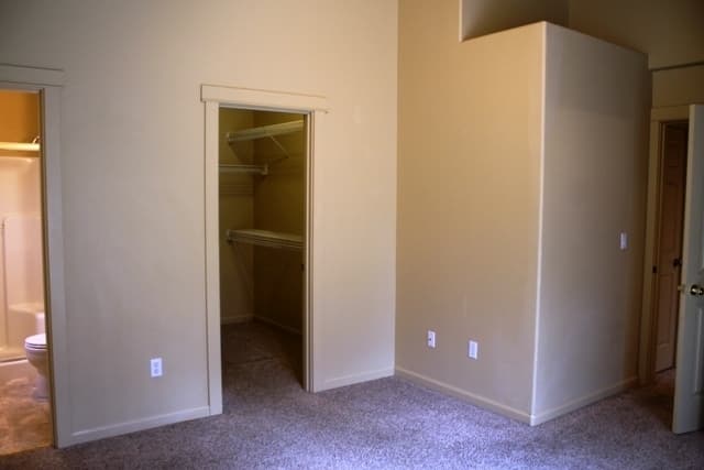 Bend House: 17210 Gadwall Rd.