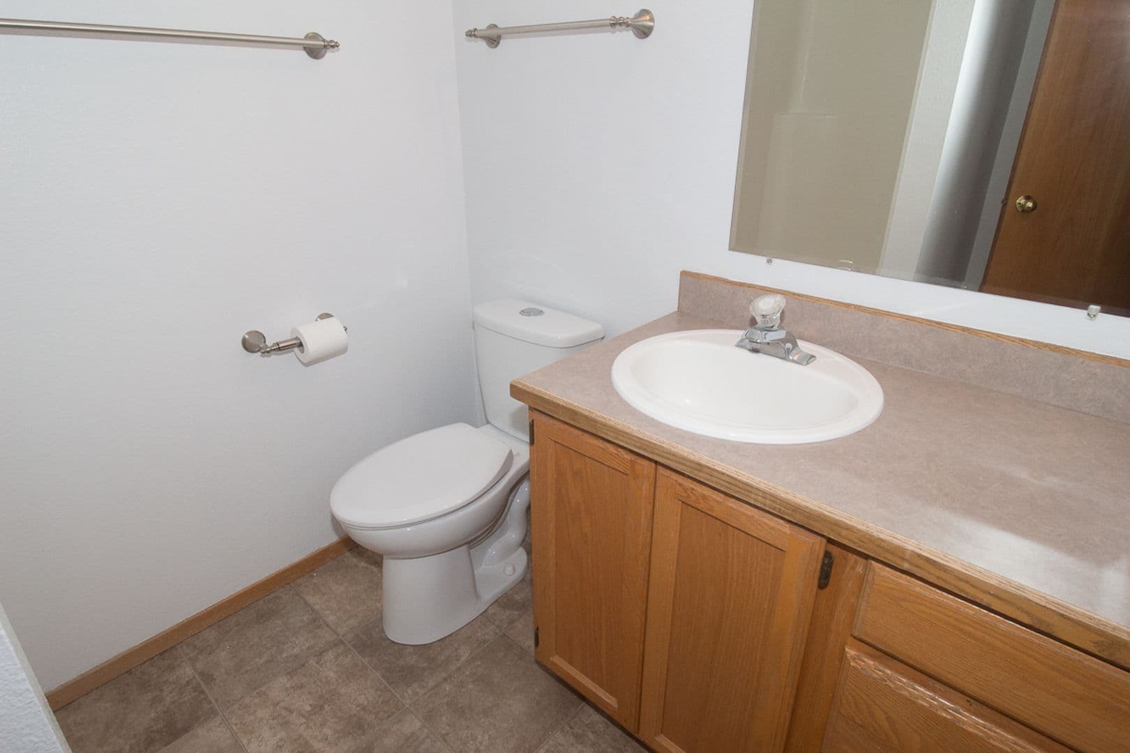 Bend Apartment: 2528 NE Conners Avenue