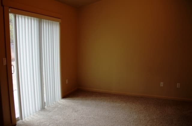 Bend House: 17210 Gadwall Rd.