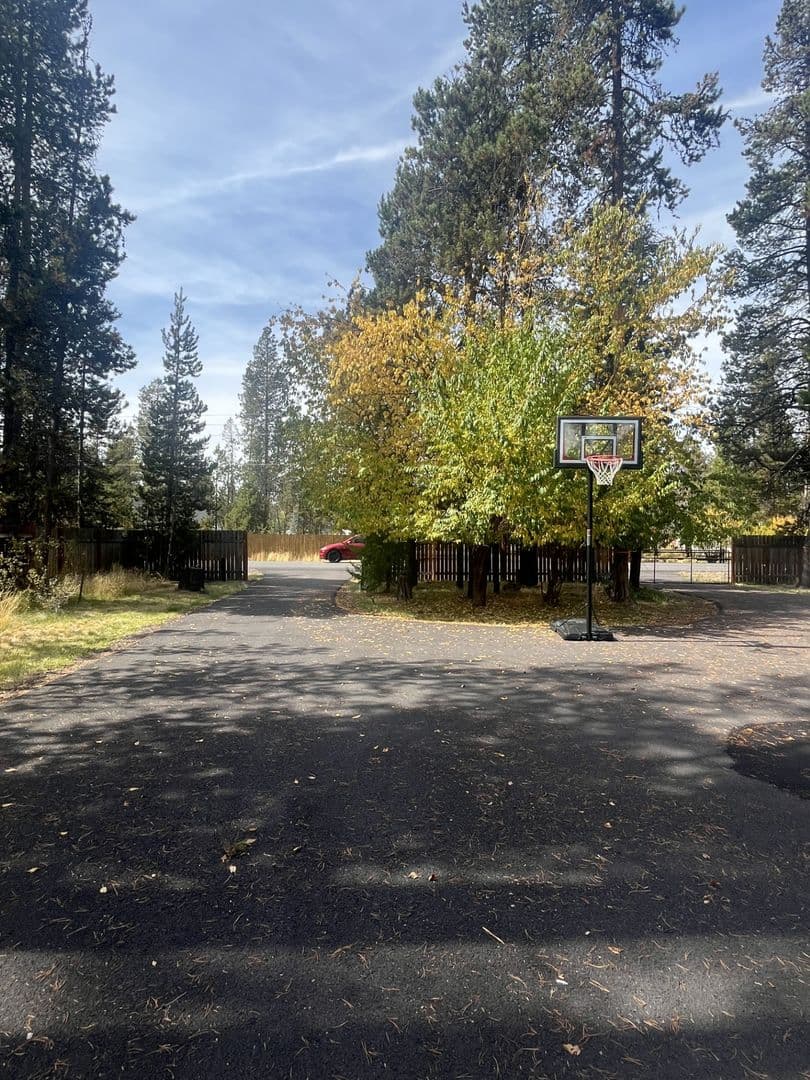 Bend House: 55768 Snow Goose Rd.