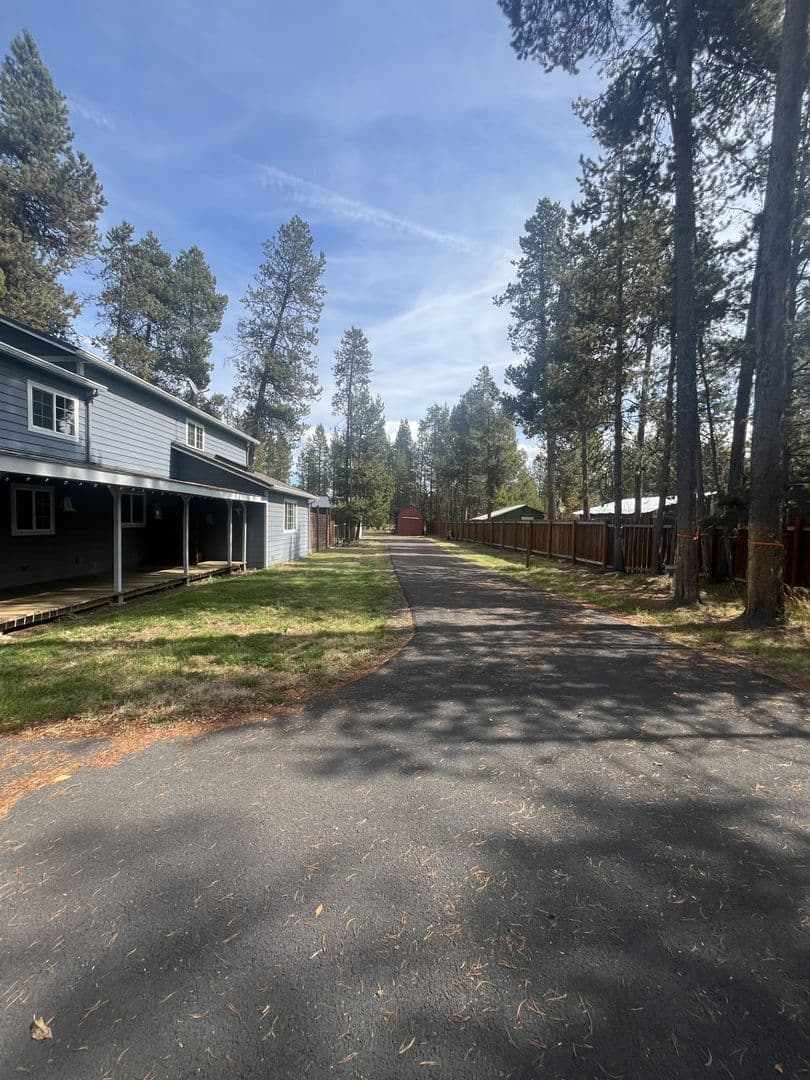Bend House: 55768 Snow Goose Rd.