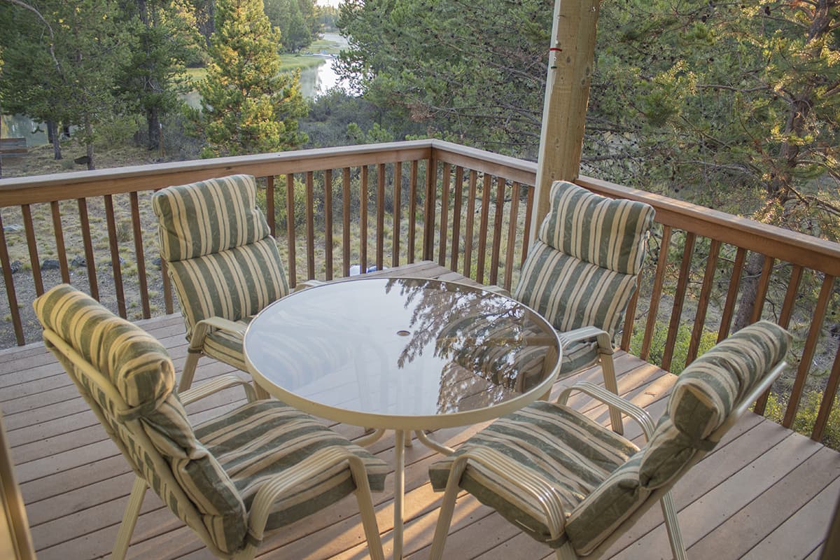 Bend House: 17079 Merganser