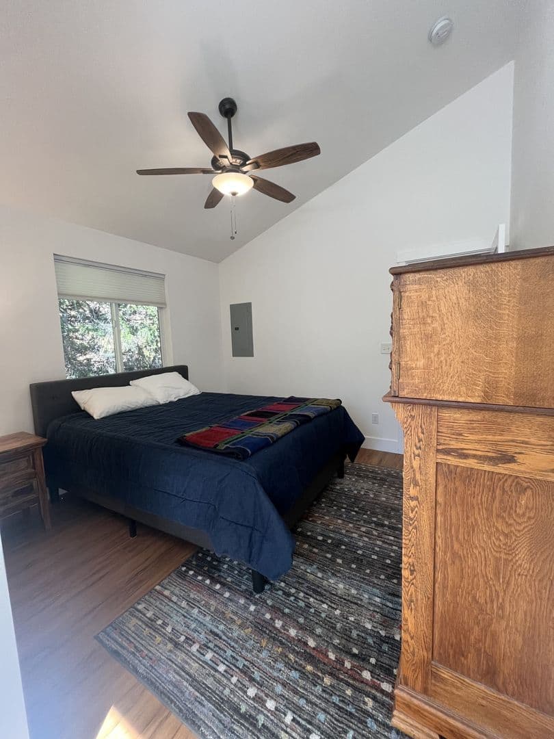 Bend House: 17169 Merganser Dr.