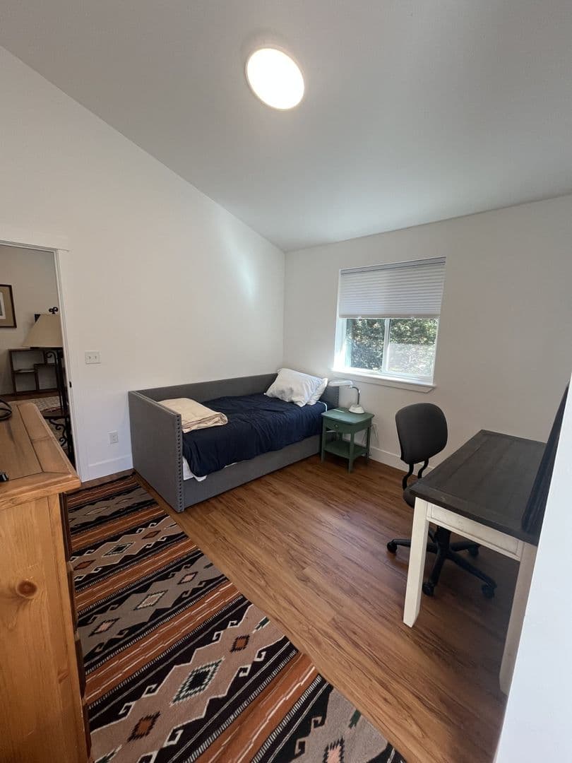 Bend House: 17169 Merganser Dr.