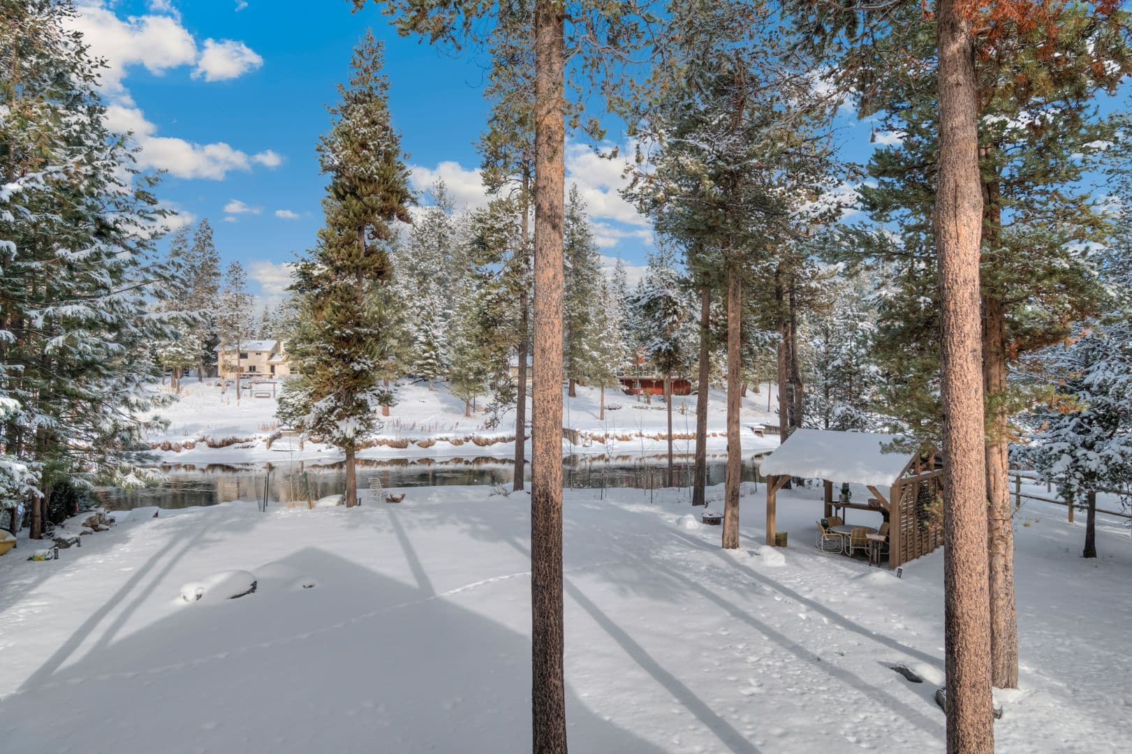 Bend House: 17169 Merganser Dr.