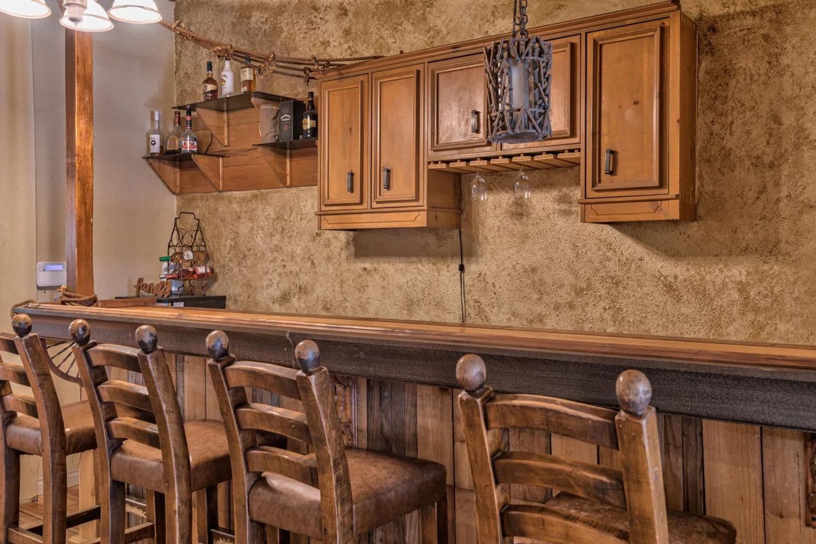 Bend House: 55768 Snow Goose Rd.