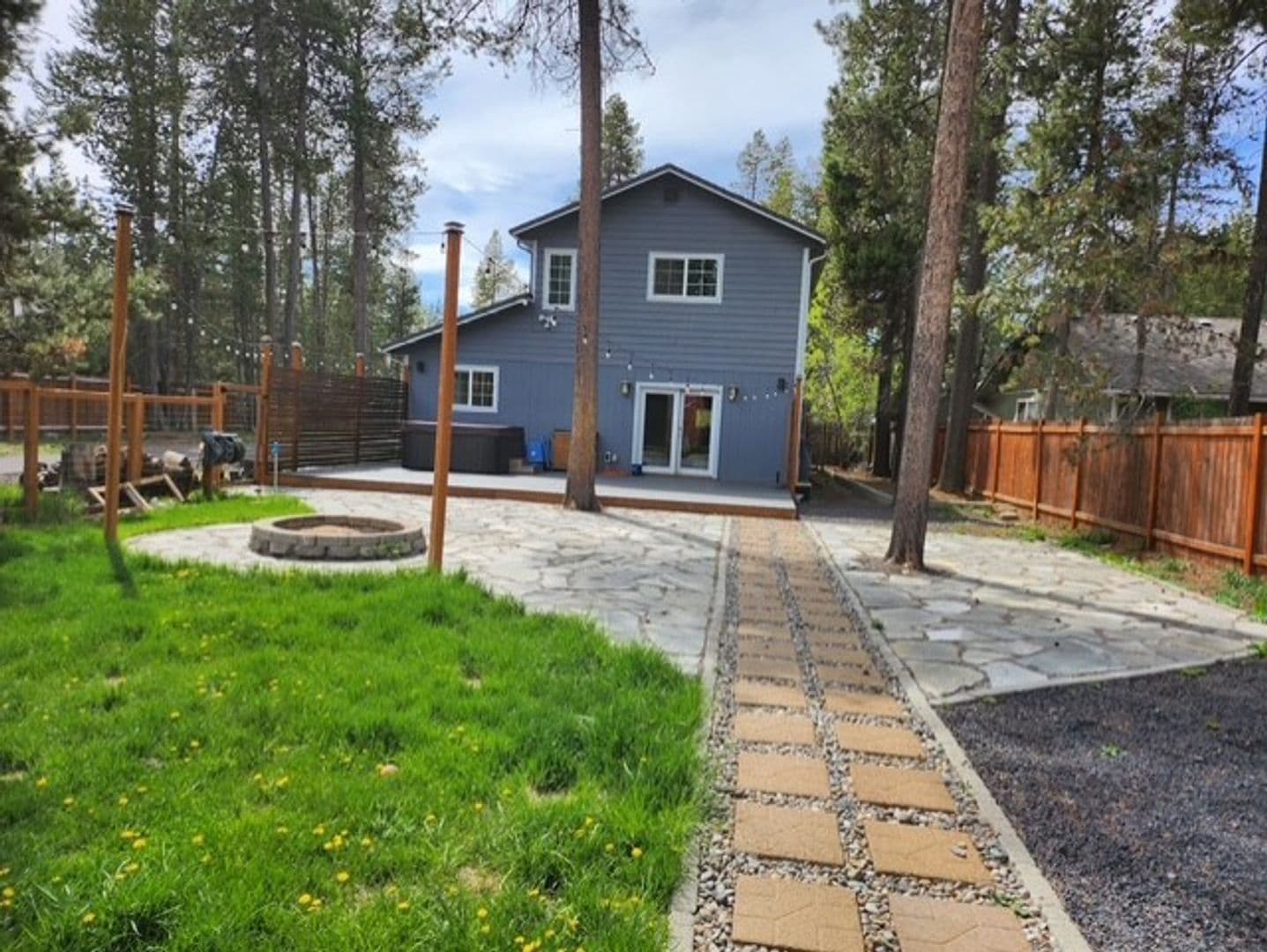 Bend House: 55768 Snow Goose Rd.