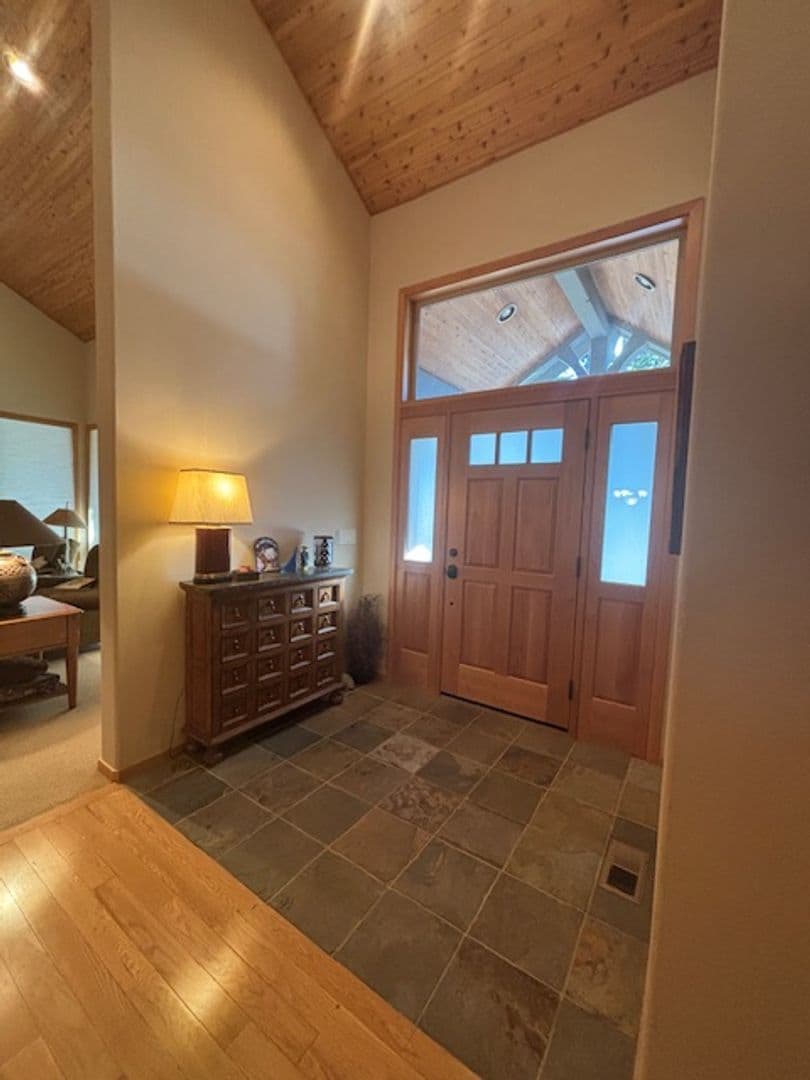 Sunriver House: 10 Pyramid Mtn.