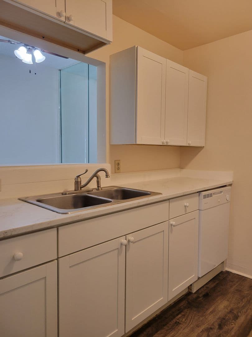 Winter Haven House: 2040 San Marcos Drive, #106
