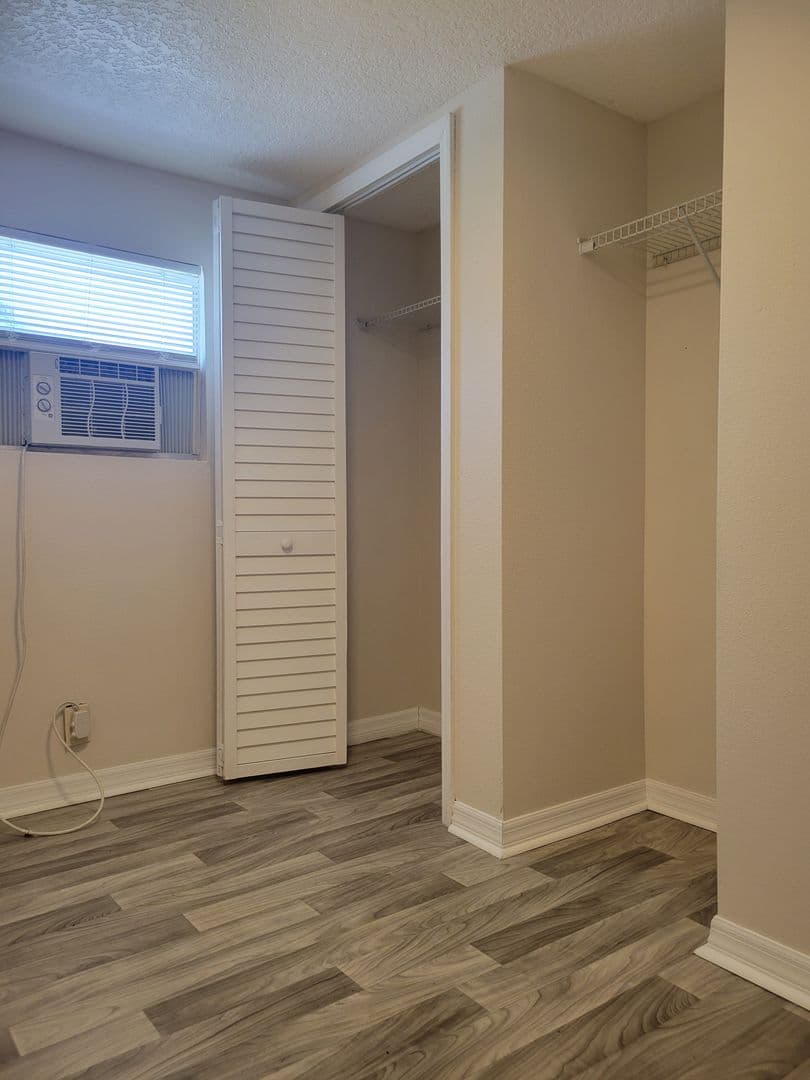 Winter Haven House: 1439 34th St NW, UNIT #8
