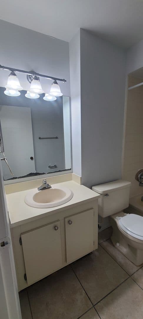 Winter Haven House: 345 24th St NW, Unit #14
