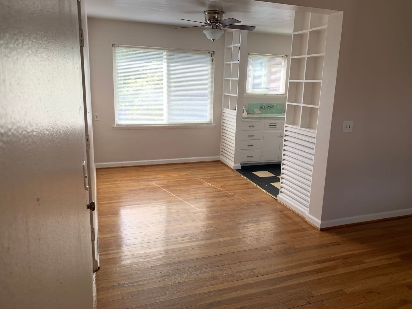 Portland Apartment: 5740 SE Milwaukie Avenue and 5741-5745 SE 17th Avenue