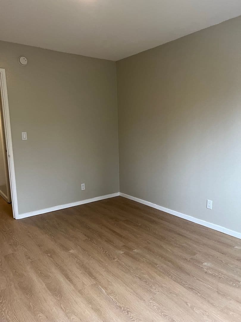 Portland Apartment: 2020 SW Salmon Street