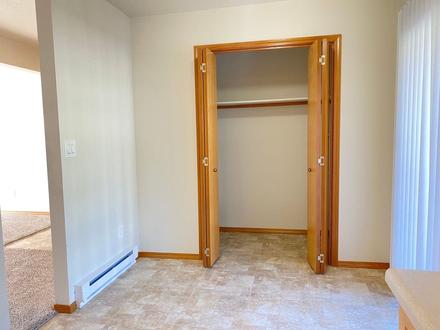 Portland Apartment: 1908 SW Roxbury Avenue