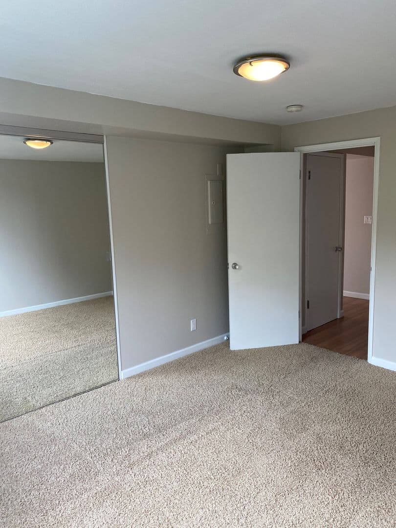 Portland Apartment: 2020 SW Salmon Street