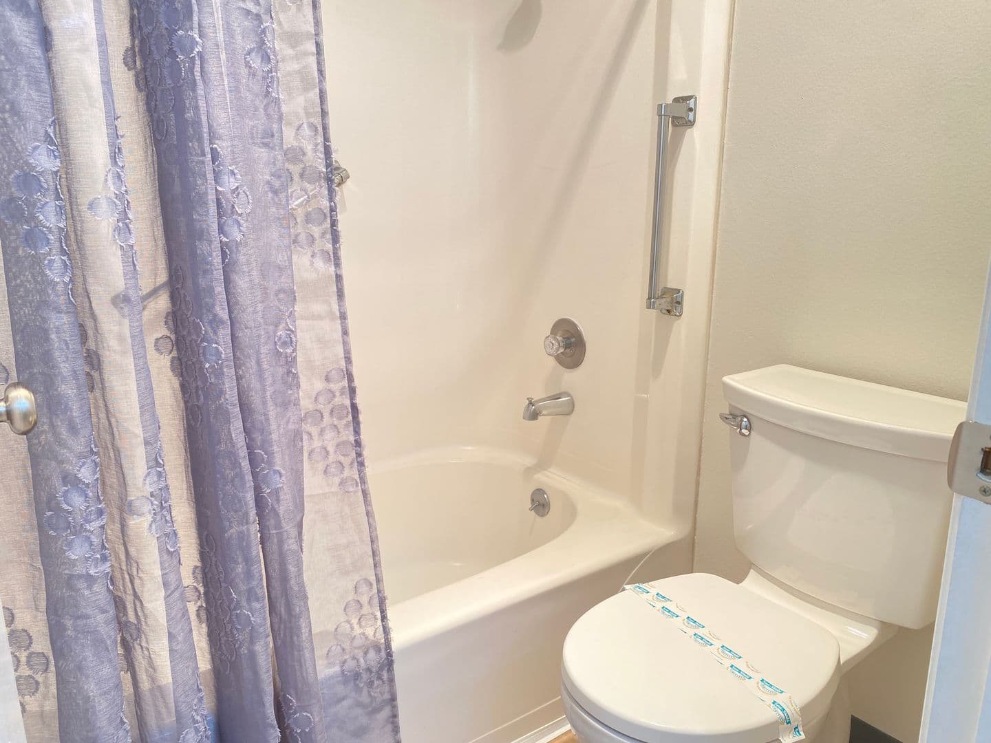 Beaverton Apartment: 11835 SW Ridgecrest Drive