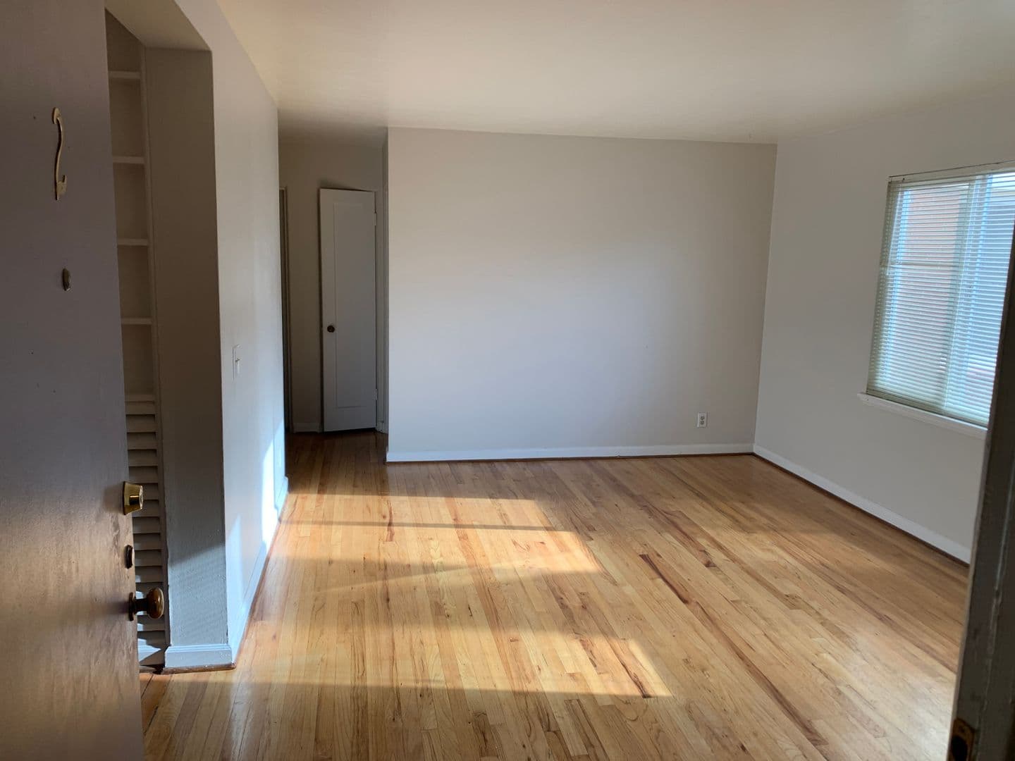 Portland Apartment: 5740 SE Milwaukie Avenue and 5741-5745 SE 17th Avenue
