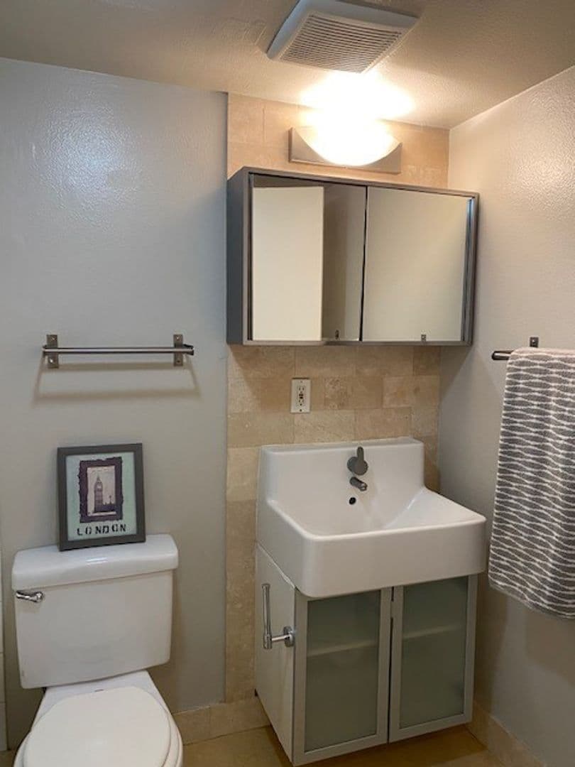 Portland Apartment: 2020 SW Salmon Street