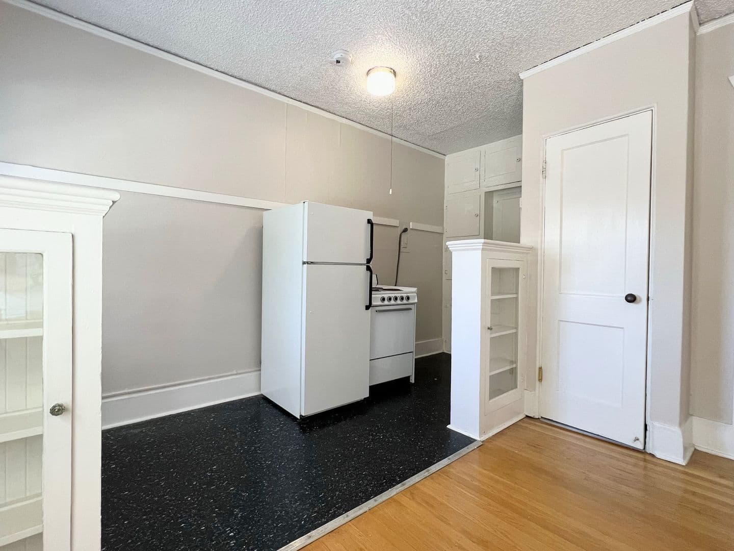 Portland Apartment: 2345 NW Marshall Street