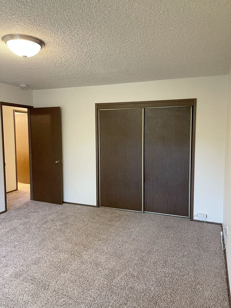 Beaverton Apartment: 11835 SW Ridgecrest Drive