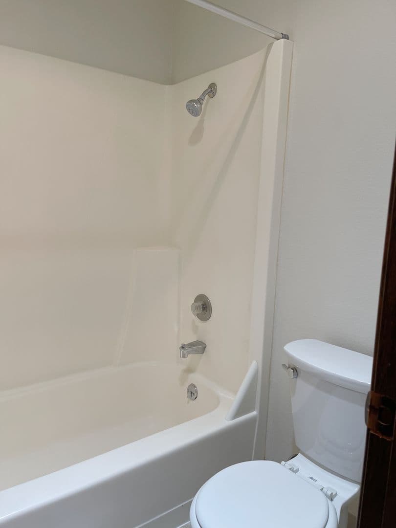 Beaverton Apartment: 11835 SW Ridgecrest Drive