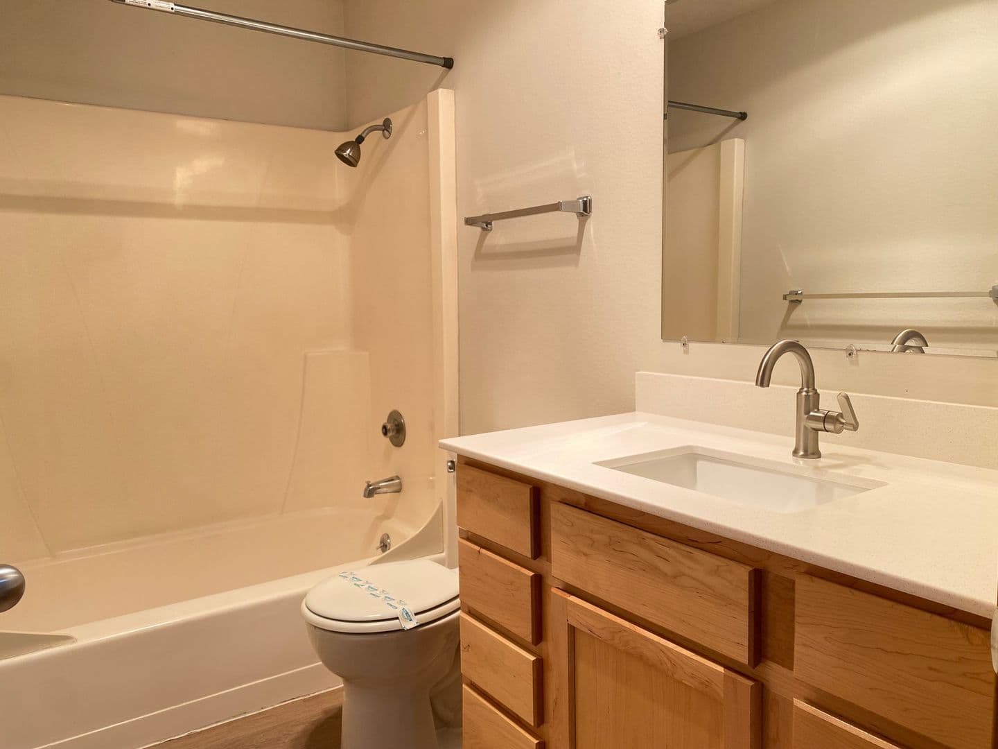 Beaverton Apartment: 11835 SW Ridgecrest Drive