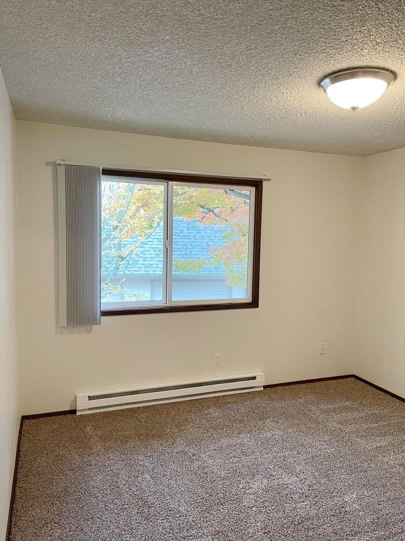 Beaverton Apartment: 11835 SW Ridgecrest Drive