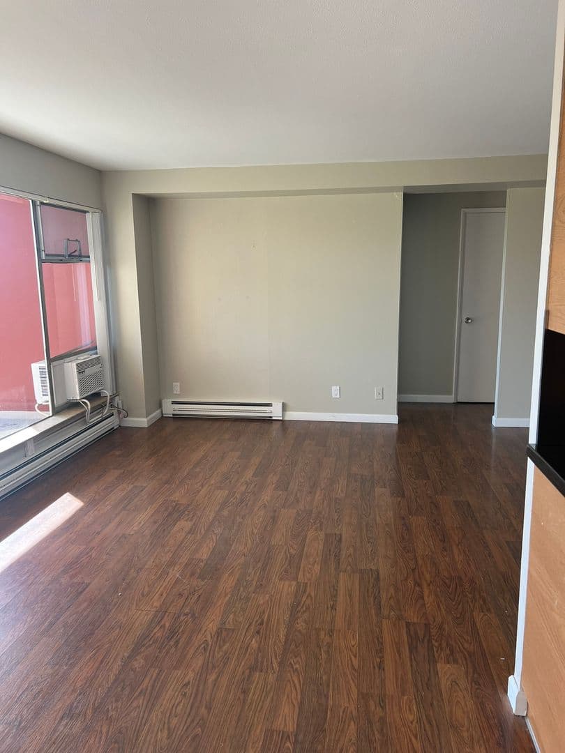 Portland Apartment: 2020 SW Salmon Street