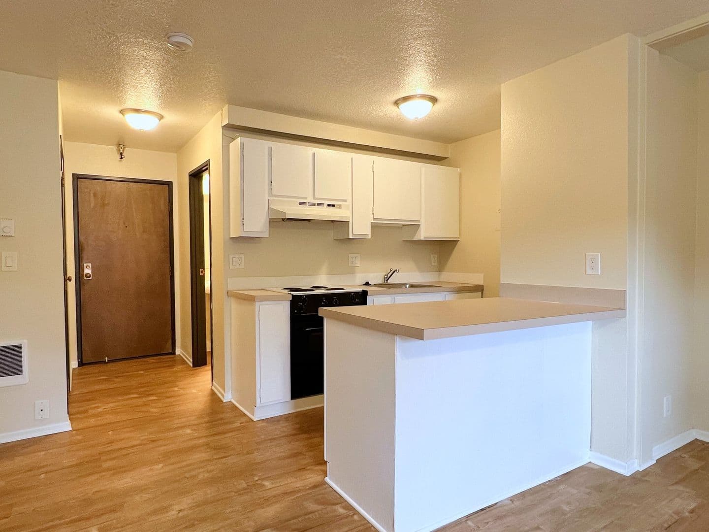 Portland Apartment: 2151 NW Johnson Street