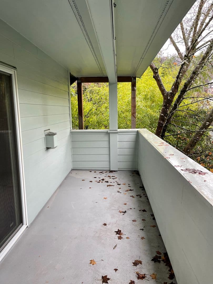 Portland Apartment: 2856-2868 NW Wardway Street