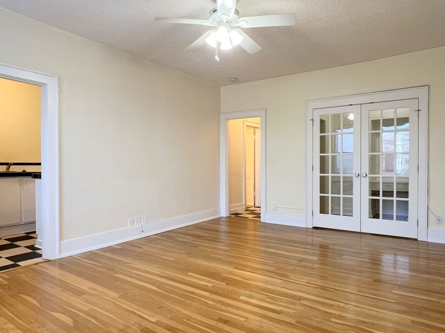 Portland Apartment: 2151 NW Johnson Street