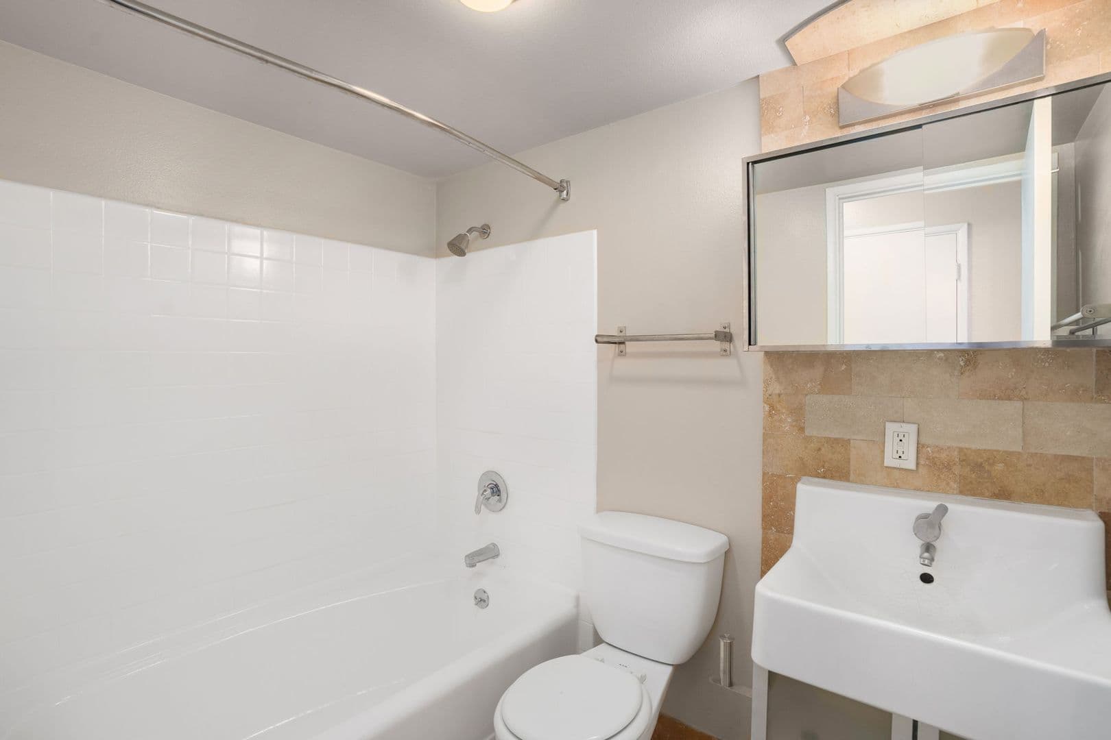Portland Apartment: 2020 SW Salmon Street