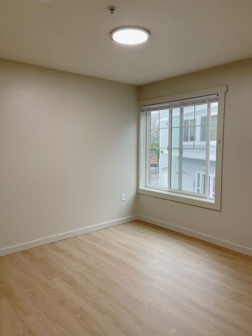 Portland Apartment: 2856-2868 NW Wardway Street
