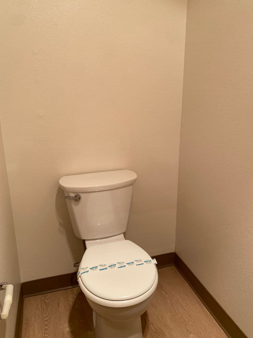 Beaverton Apartment: 11835 SW Ridgecrest Drive