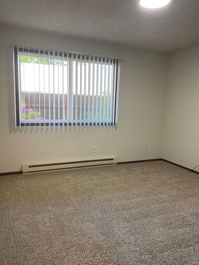Beaverton Apartment: 11835 SW Ridgecrest Drive