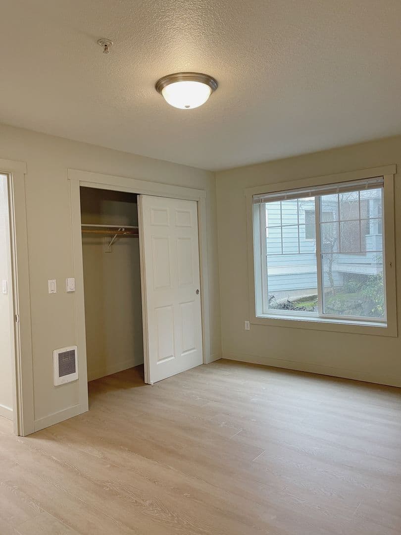 Portland Apartment: 2856-2868 NW Wardway Street