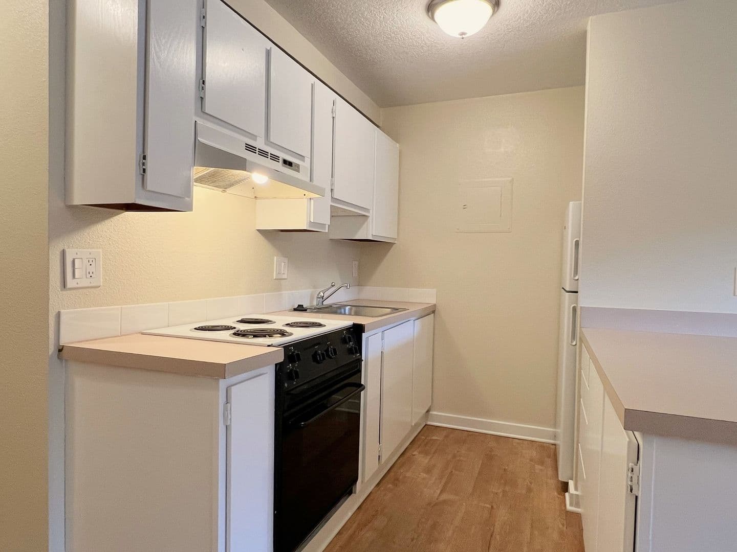 Portland Apartment: 2151 NW Johnson Street