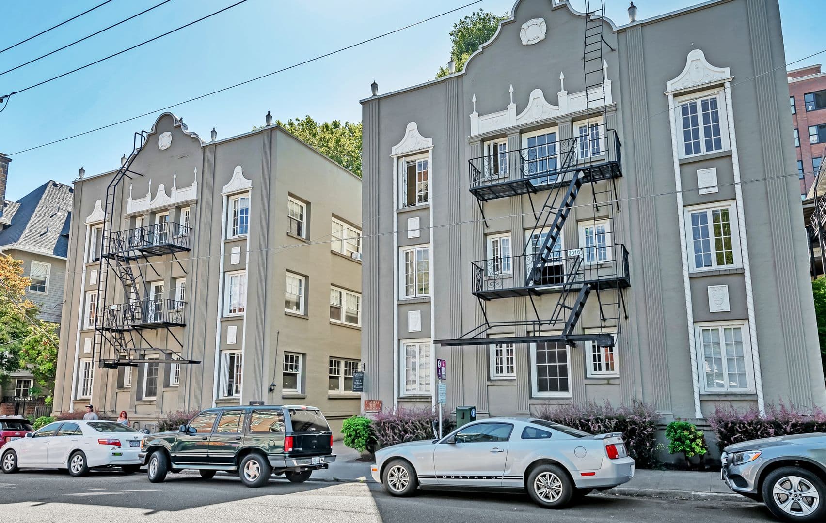 Portland Apartment: 2030 NW Flanders