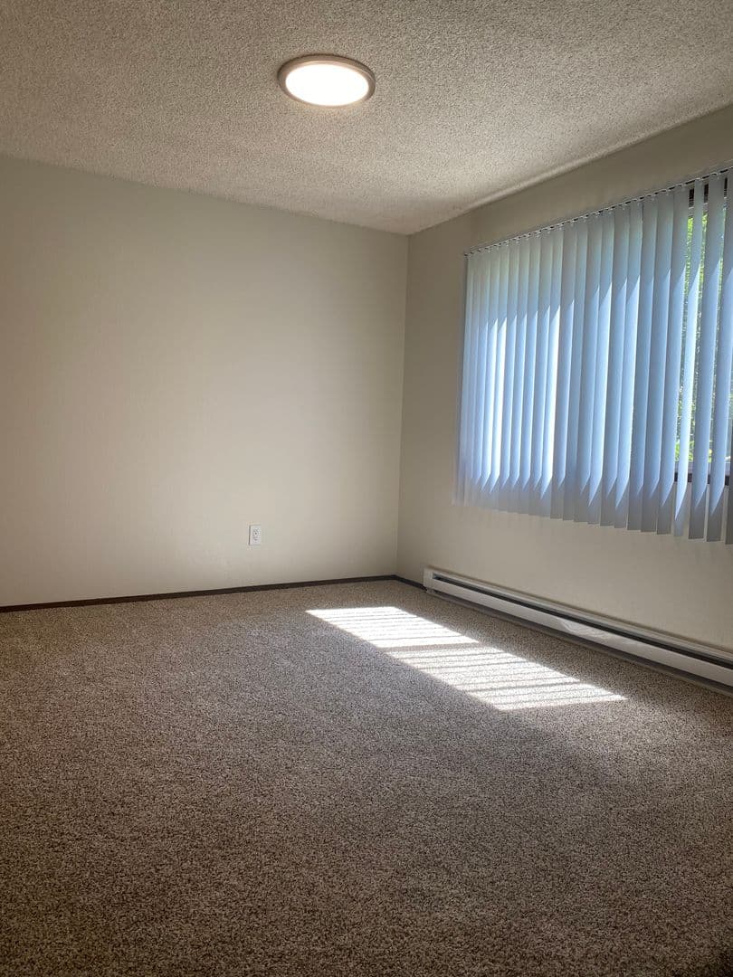 Beaverton Apartment: 11835 SW Ridgecrest Drive