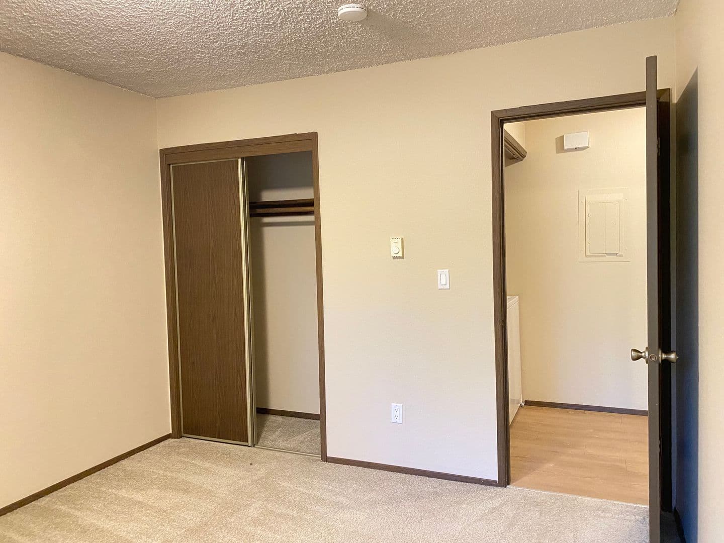 Beaverton Apartment: 11835 SW Ridgecrest Drive