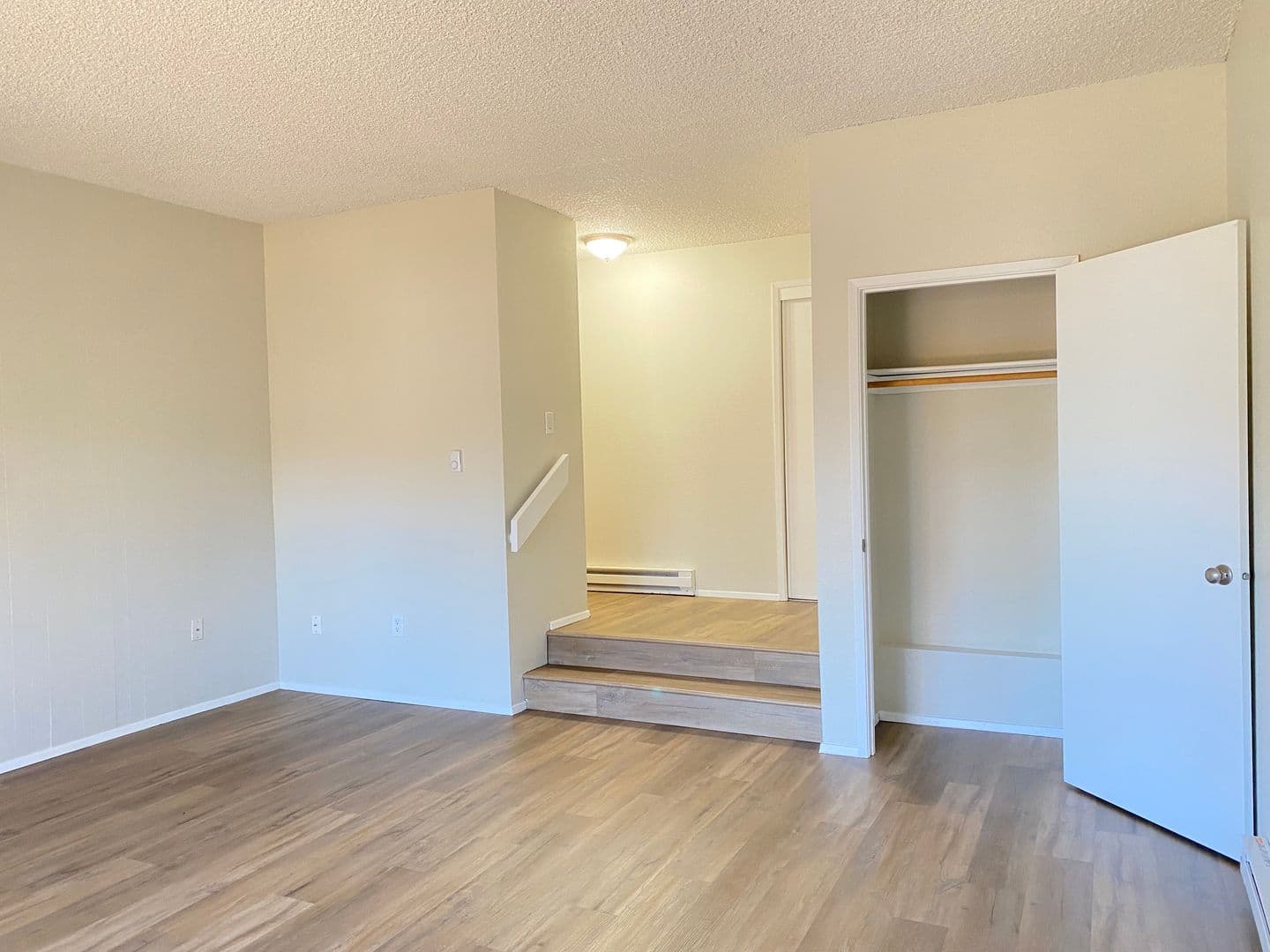 Beaverton Apartment: 11835 SW Ridgecrest Drive