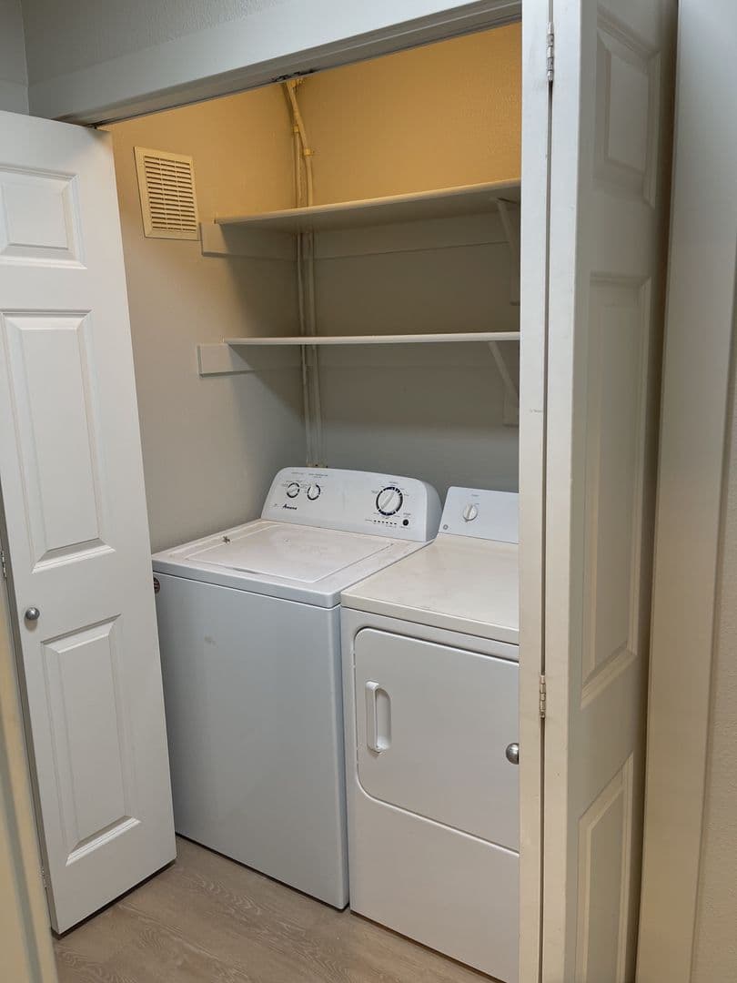 Portland Apartment: 2856-2868 NW Wardway Street