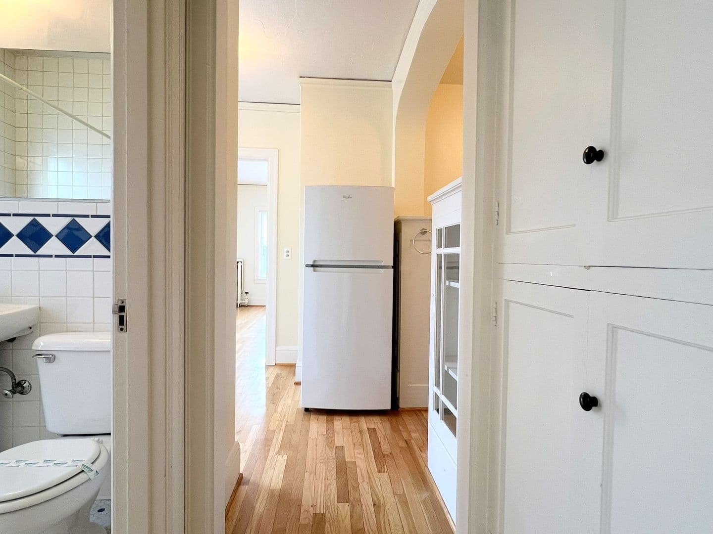 Portland Apartment: 2445 NW Northrup Street