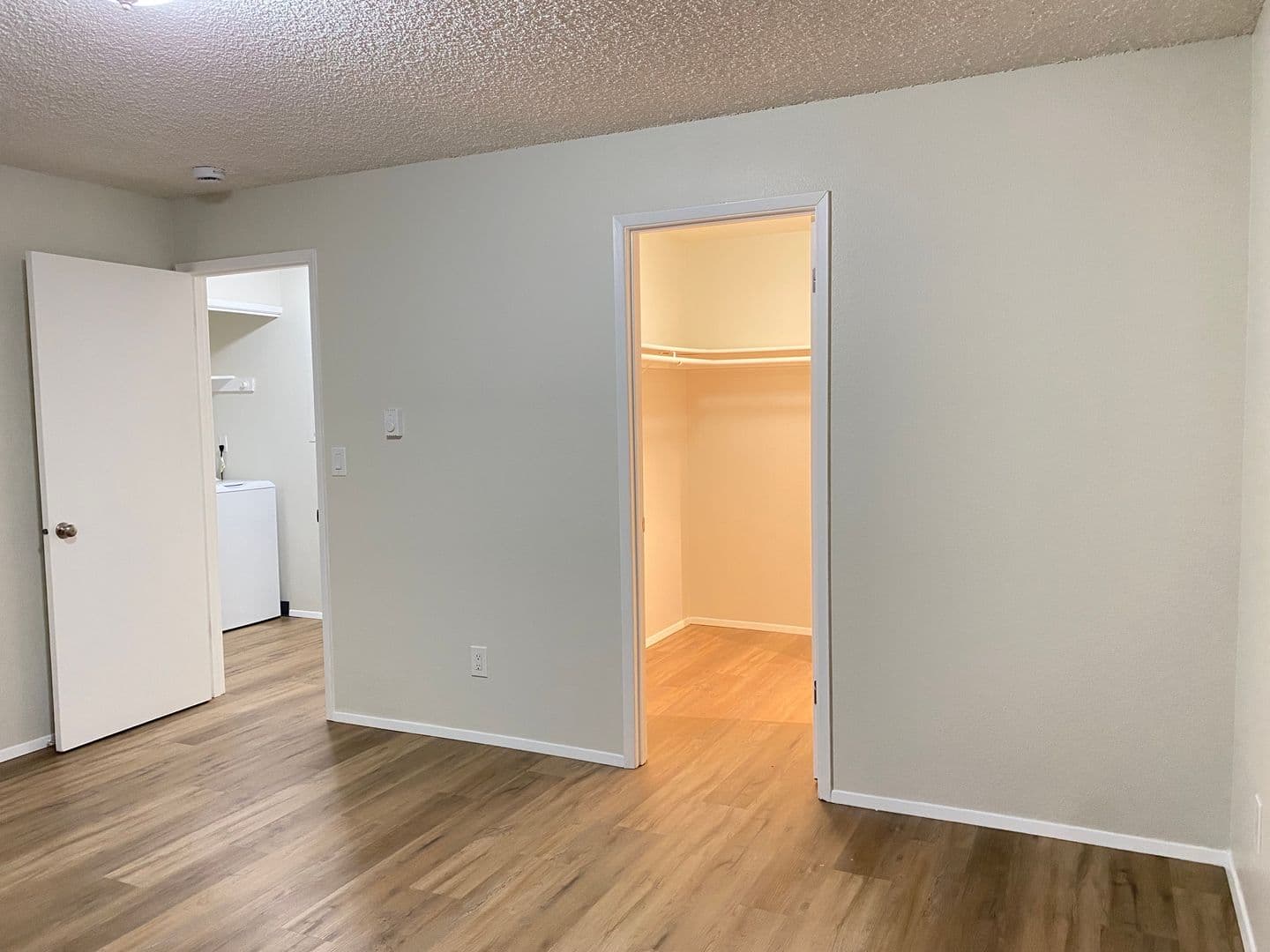 Beaverton Apartment: 11835 SW Ridgecrest Drive