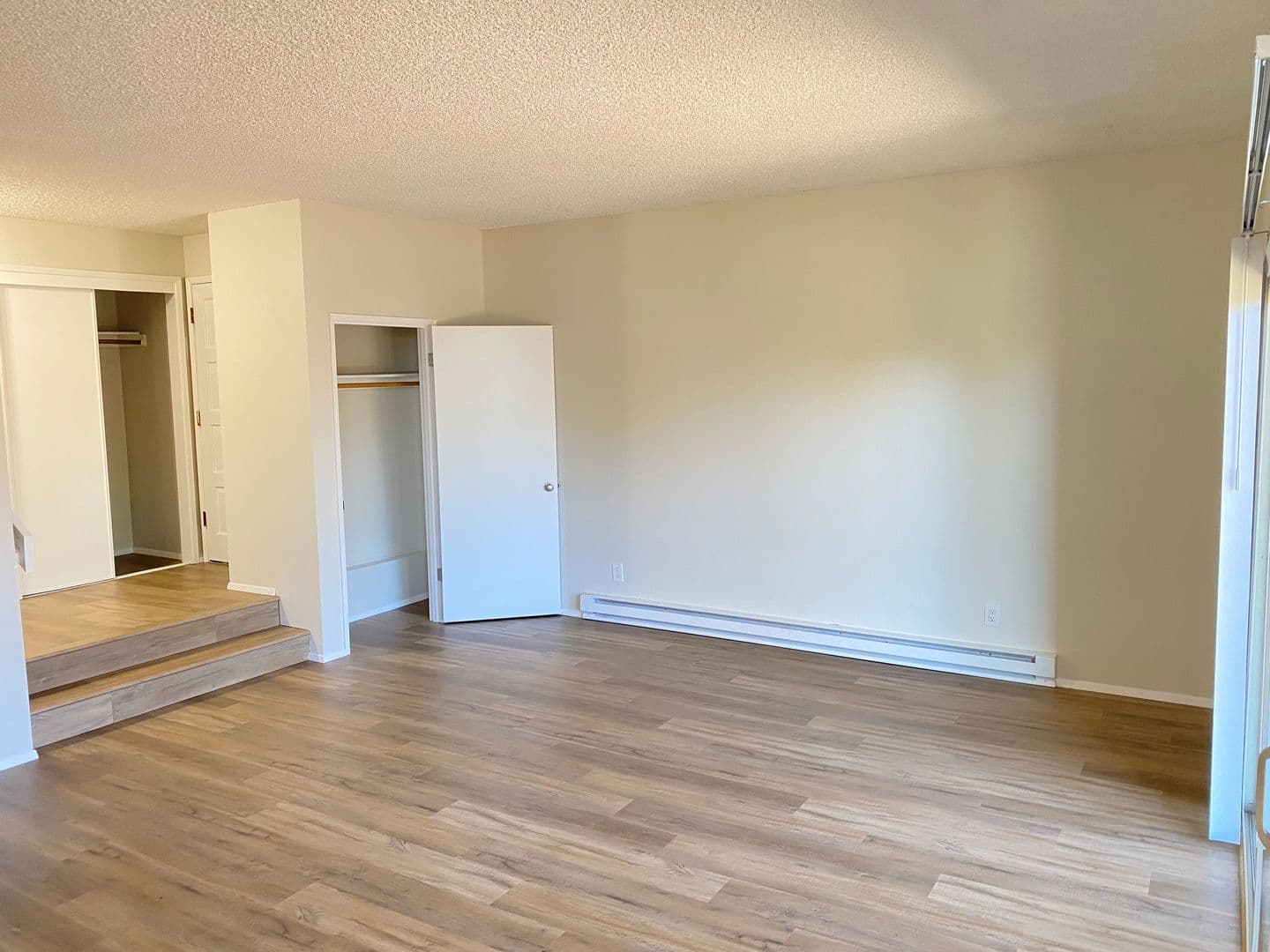 Beaverton Apartment: 11835 SW Ridgecrest Drive