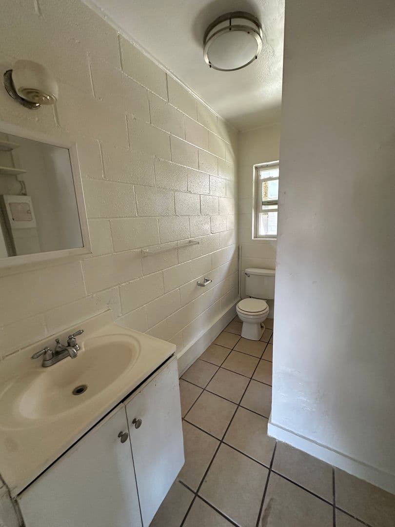 Wahiawa Apartment: 302 Ohai Place